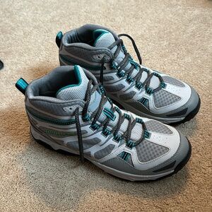 Women’s Montrail Hiking Boot